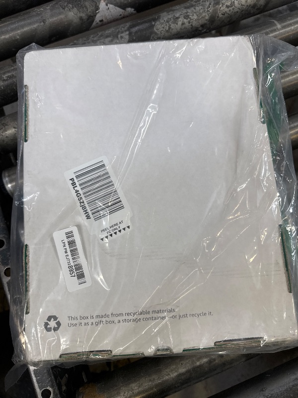 Photo 1 of Apple 2022 iPad Pro 12.9-inch, WiFi, 128GB - Space Gray (Renewed Premium)