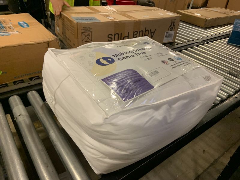 Photo 1 of Continental Bedding Affinity Queen Size Comforter All Season Quilted Down Alternative Comforter Duvet Insert with Corner Tabs - Machine Washable - Duvet Insert