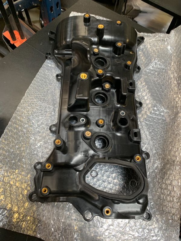 Photo 1 of Right Valve Cover Compatible with 2016-2020 Lexus 2016-2020 Toyota
