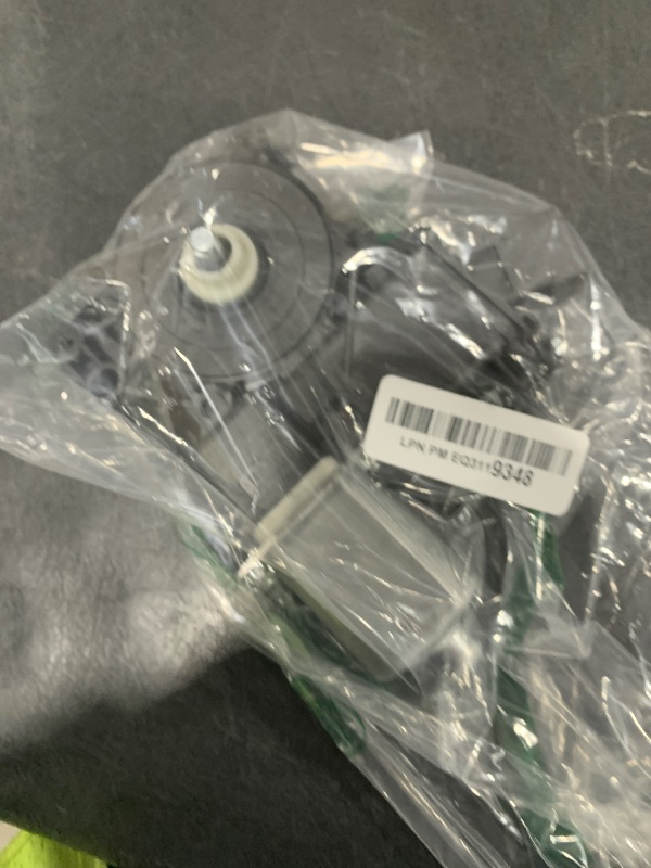 Photo 1 of NOVAPARTS Front Left Driver Side Door Window Motor for 2014-2024 Chevy Silverado Suburban 1500 2500 3500 4500 5500 6500 HD Tahoe GMC Sierra 1500 2500 3500 HD Yukon XL Cadillac Escalade ESV 22921493
