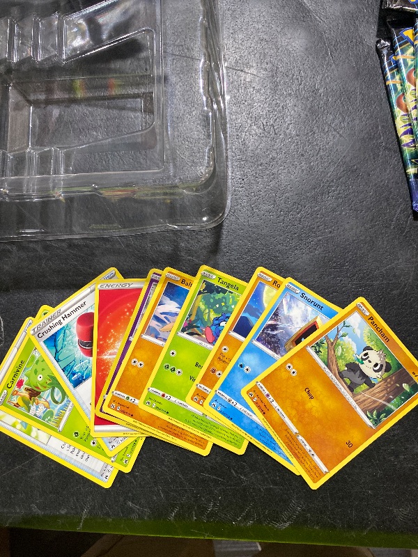 Photo 1 of Pokemon Crown Zenith Shiny Zamazenta Premium Figure Collection