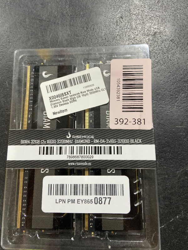 Photo 1 of Memory Gamer heatsink Rise Mode USA Diamond Black 32gb (2X 16gb) 3200MHz CL16 1.35V Desktop DDR4