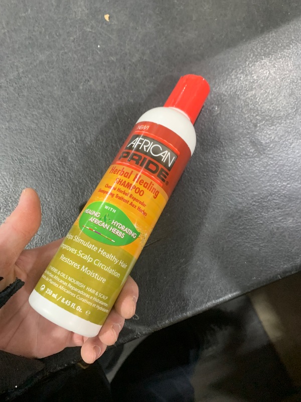 Photo 1 of african pride herbal shampoo 