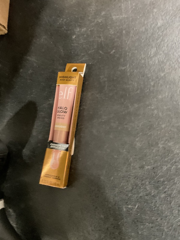 Photo 1 of e.l.f. Halo Glow Highlight Beauty Wand, Liquid Highlighter Wand For Luminous, Glowing Skin, Buildable Formula, Vegan & Cruelty-free, Rose Quartz