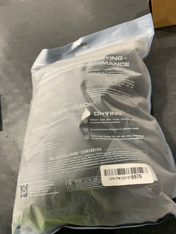 Photo 1 of Blackline 24"x36" Twisted-Loop Drying Towel, 1300GSM, Streak Free, Lint Free, Reusable - Car Accessories, Bath Towels, Microfiber Cleaning Cloth - One Pass is All You Need