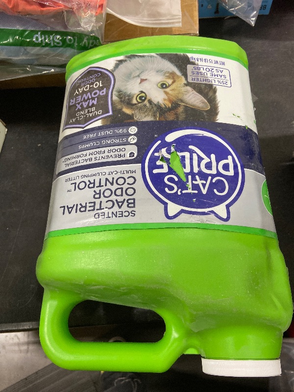 Photo 1 of Cat's Pride Max Power: Bacterial Odor Control - Up to 10 Days of Powerful Odor Control - Strong Clumping - 99% Dust Free - Multi-Cat Litter, Fresh Scented, 15 Pounds