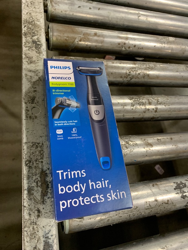 Photo 1 of Philips Norelco Bodygroom Series 1100, BG1026/60, Showerproof Body Hair Trimmer and Groomer 