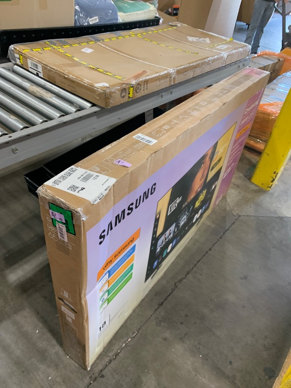 Photo 1 of Samsung 65-Inch Class Crystal UHD U8000F 4K Smart TV (2025 Model) Endless Free Content, Crystal Processor 4K, MetalStream Design, Knox Security, Alexa Built-in FOR PARTS ONLY