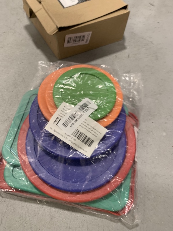 Photo 1 of Replacement Lids for Pyrex (1) 7202-PC 1 Cup Green (2) 7200-PC 2 Cup Orange (2) 7201-PC 4 Cup Blue (1) 7402-PC 6/7 Cup Red (2) 7210-PC 3 Cup Light Green (1) 7211-PC 6 Cup Red Round Rectangle