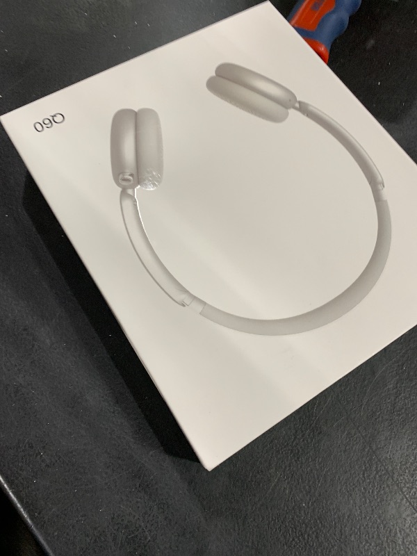 Photo 1 of LORELEI Q60 Wireless Bluetooth On-Ear Headphones Lightweight ?Built-in Micphone, 40 Hours Up Battery Life, Bass Mode, Memory Earmuffs (Starlight)