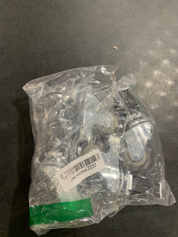Photo 1 of 2inch Plug-in casters, Silent, high Load Capacity 4pcs Set (1” Square Tube Plug-in casters, 2with Brake 2without?The Wall Thickness Should be Less Than 1.2mm)