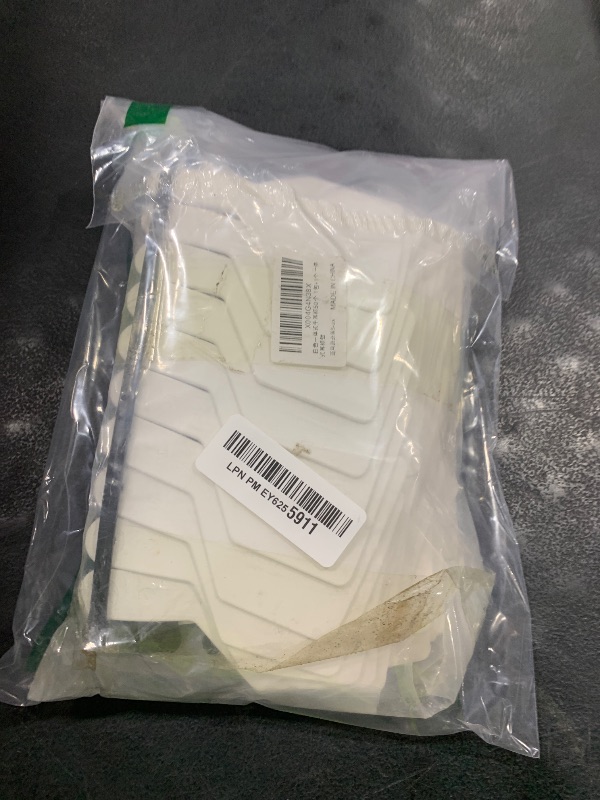 Photo 1 of Z Tags One-Piece Cattle Ear Tags 50pcs Blank Large Tags with Specialized Pliers, Animal Identification Tags for Cows Goats Sheep Pigs (White)