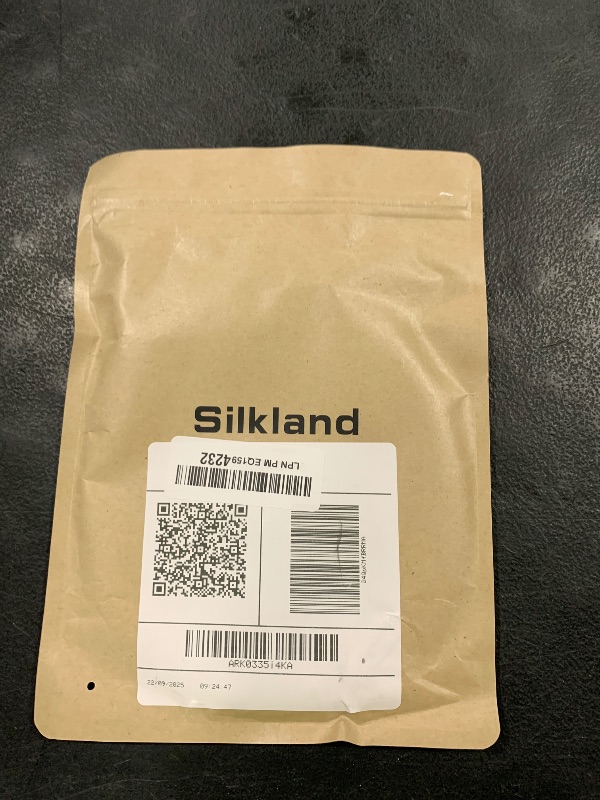 Photo 1 of Silkland USB 4 Cable [USB-IF Certified] for Thunderbolt 4 Cable 3.3FT, 40Gbps Data Sync, 8K/5K@60Hz, 240W, USB C Thunderbolt Cable 1M, Compatible for MacBook, SSD, iPhone 16/15, Docking, eGPU, Monitor