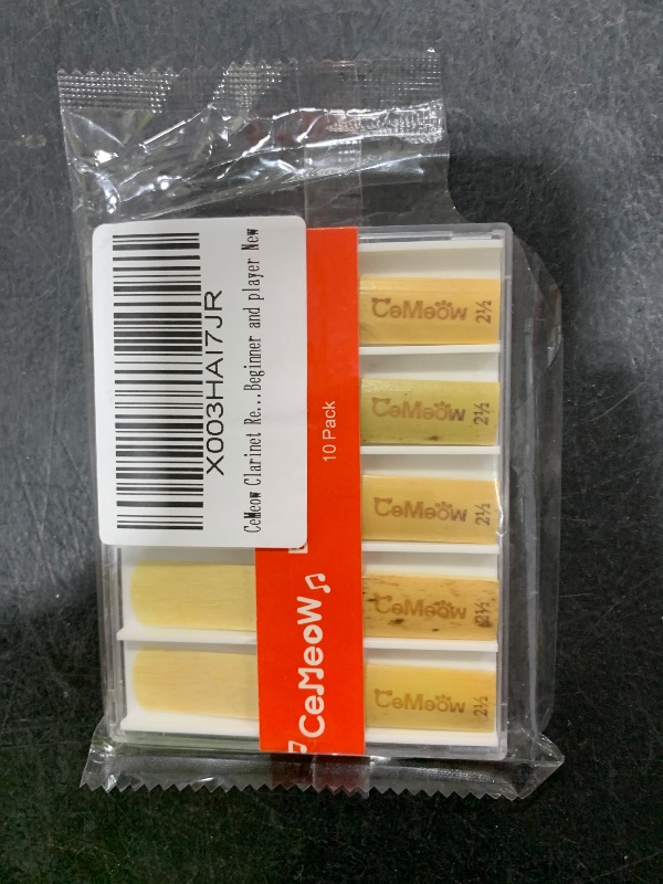 Photo 1 of Clarinet Reeds 2.5, CeMeow Traditional Reeds for Clarinet Beginner 10Pack with Plastic Box, Thinner Reed Tip Advanced Cutting Technology for Clarinet Beginner and Player