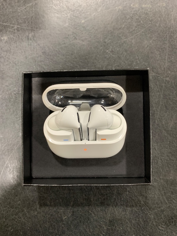 Photo 1 of Samsung Galaxy Buds 3 Pro AI True Wireless Bluetooth Earbuds, Noise Cancelling, Sound Optimization, Redesigned Comfort Fit, White [US Version, Amazon Exclusive, 2Yr Warranty]