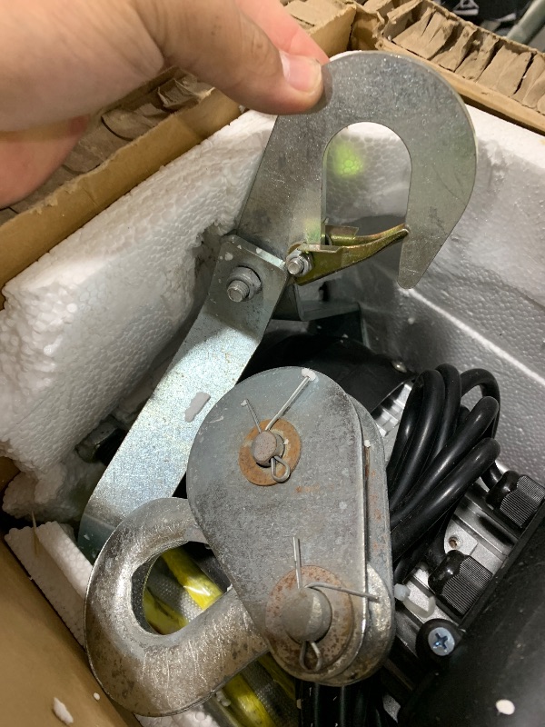 Photo 1 of  VEVOR Electric Hoist Lift 1320LBS 600KG Overhead Electric Hoist 110V Wireless Electric Hoist Remote Control Garage Auto Shop Overhead Lift 