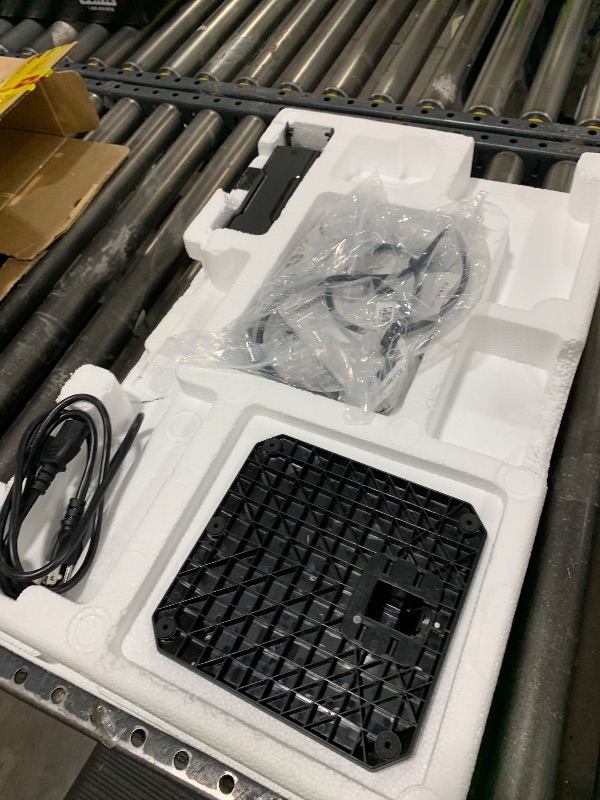 Photo 1 of GIGABYTE - GS25F2-24.5" SuperSpeed IPS Gaming Monitor - FHD 1920x1080-200Hz - 1ms GTG - AMD FreeSync Premium - HDMI, DP - Tilt Adjustable - Black
parts only 