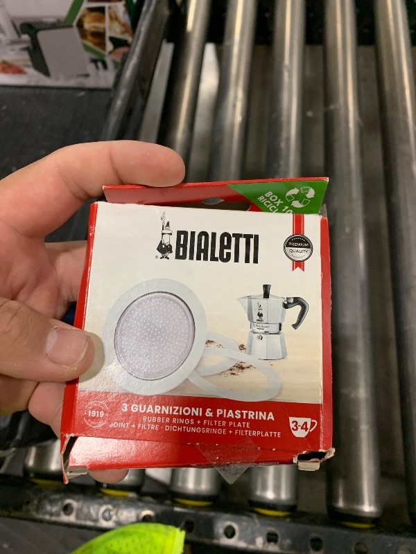 Photo 1 of Bialetti Spare Parts, Includes 3 Gaskets and 1 Plate, Compatible with Moka Express, Fiammetta, Break, Happy, Dama, Moka Melody, Alpina, Moka Timer and Rainbow (3/4 Cups)