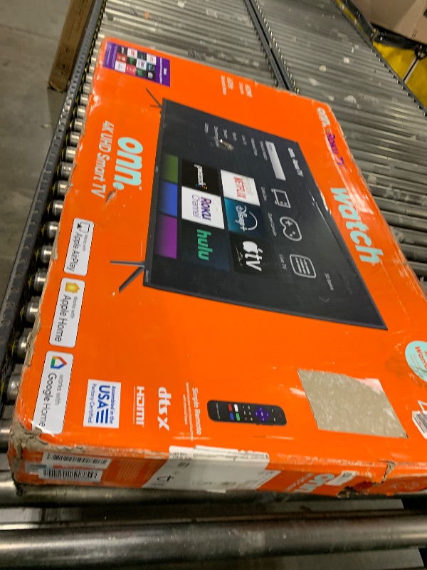 Photo 1 of onn. 50" Class 4K UHD LED Roku Smart TV HDR
 