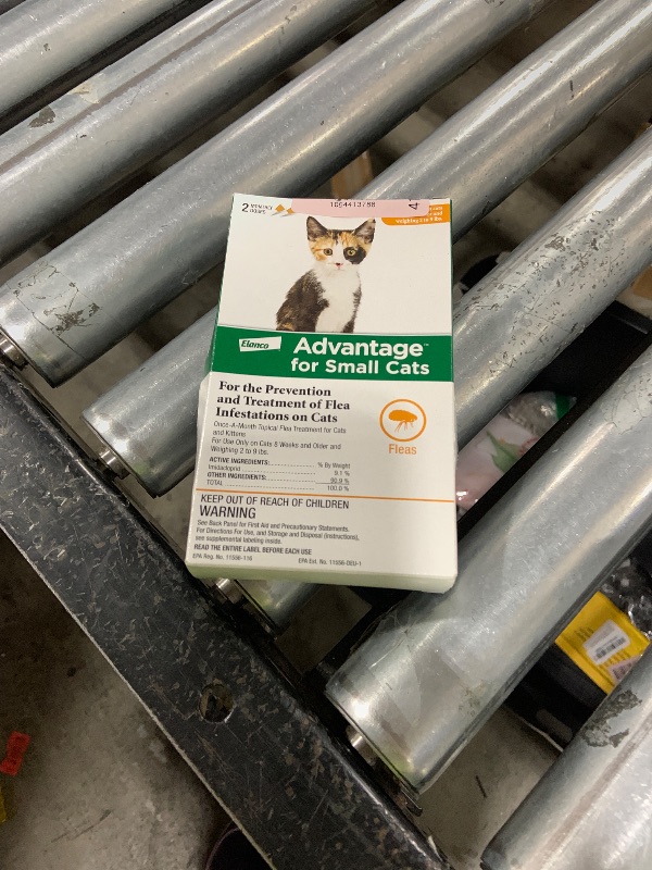 Photo 1 of Advantage Topical Cat Flea Treatment and Prevention for Small Cats 2-9 lbs. | Apply Flea Drops Monthly | 2 Treatments