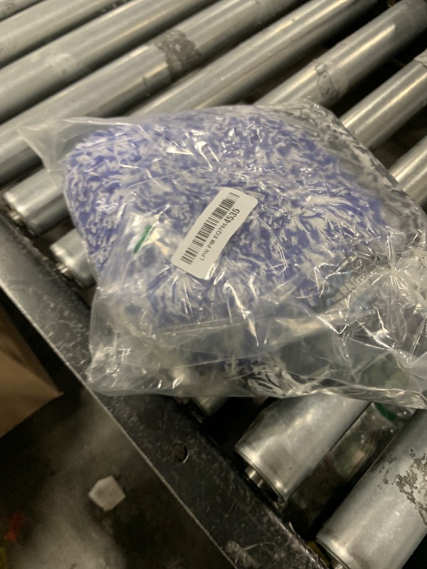 Photo 1 of The Rag Company - The Cyclone Ultra Wash Mitts - 70/30 'Gauntlet' Blend Korean Microfiber, Foam Padding, Scratch-Free, Lint-Free, Great for Rinseless Washing, 8in x 9in, Blue + Black (2-Pack)