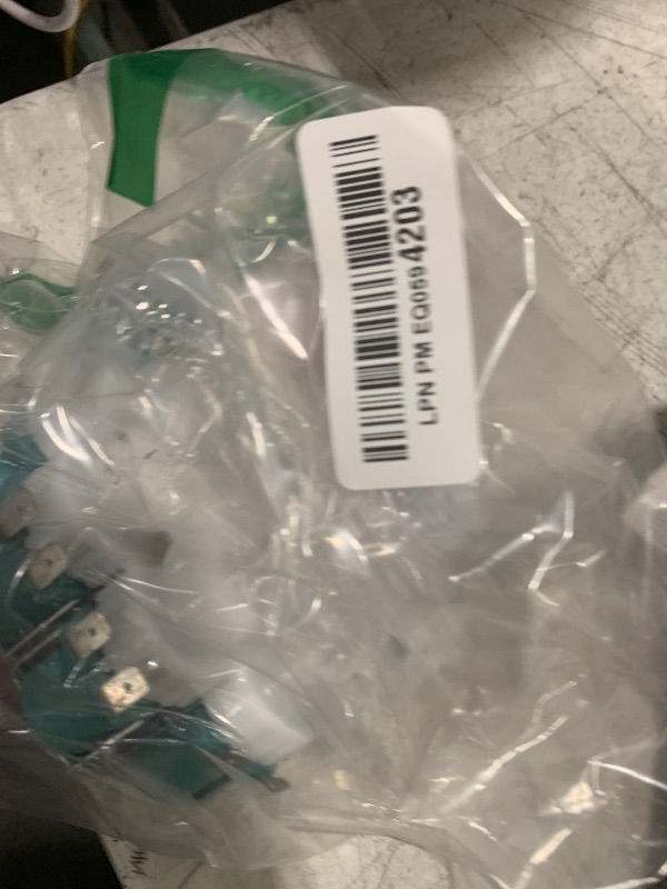 Photo 1 of For Whirlpool Cabrio WTW8500DR2 WTW8500DC2 WTW7500GC0 WTW7500GW0 WTW8500DC0 WTW5105HW0 WTW5105HW1 WTW7500GC2 WTW7500GW2 WTW8500DC5 WTW7500GW WTW8500DW WTW8500DW1 Replaces Washer Water Inlet Valve