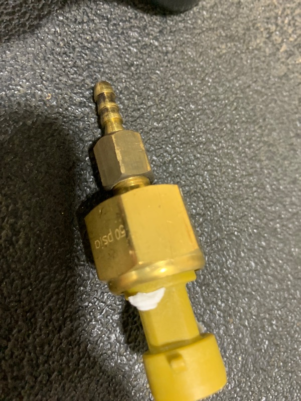 Photo 1 of Derale 13031 5/16" Cooler line to 3/8" NPT Hose Barb Universal Transmission Line Fitting, Brass
