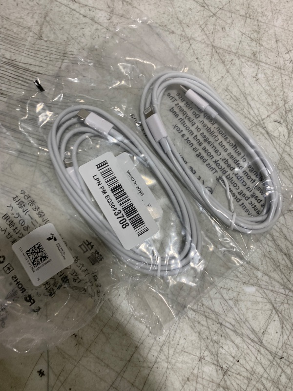 Photo 1 of RCTech USB C to Lightning Cable 3Pack 6FT [MFi Certified] iPhone Fast Charger Cable USB-C Power Delivery Charging Cord for iPhone 14/13/12/11/XS/XR/X/8/iPad, White