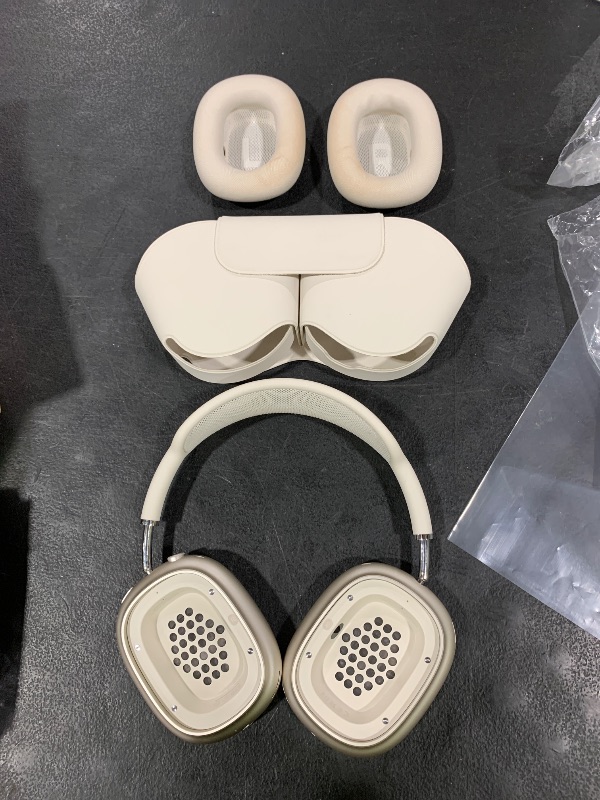 Photo 1 of Apple AirPods Max Wireless Over-Ear Headphones, Pro-Level Active Noise Cancellation, Transparency Mode, Personalized Spatial Audio, USB-C Charging, Bluetooth Headphones for iPhone - Starlight