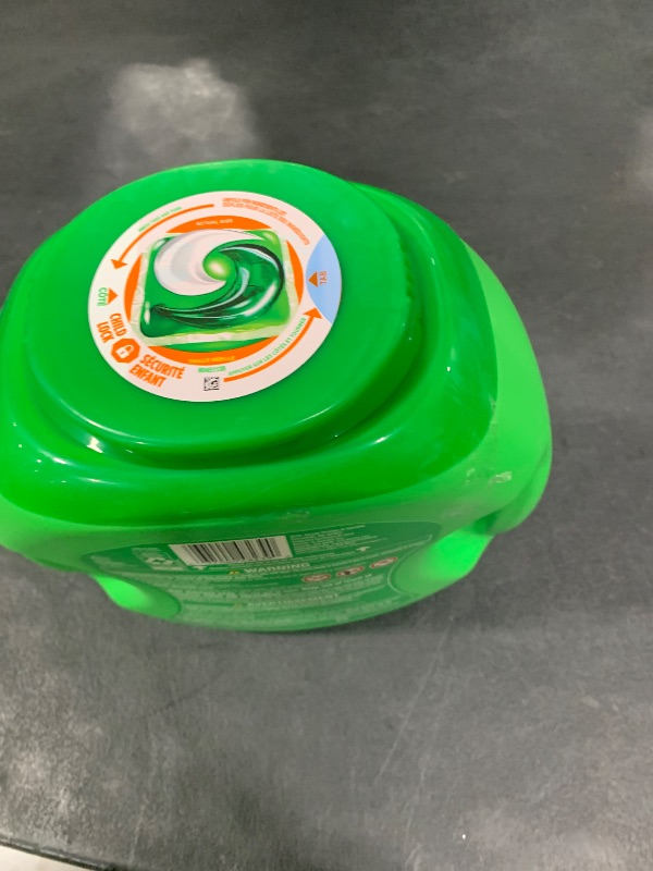 Photo 1 of Gain flings! Laundry Detergent Soap Pacs HE Compatible 60 ct Long Lasting Scent Island Fresh