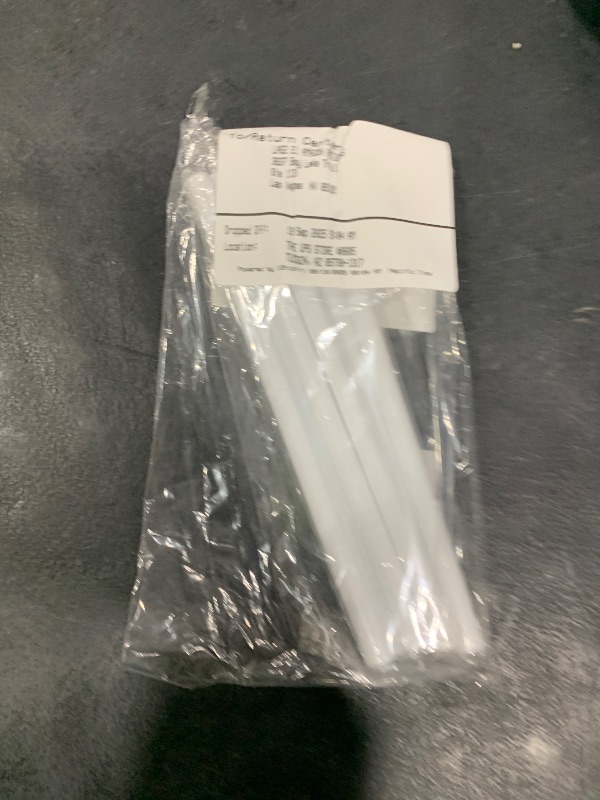 Photo 1 of 6PCS Replacement Straws for Owala Water Bottle 24 oz 32 oz, Reusable Plastic Straws with Cleaning Brush for Cup 24oz 32oz Travel Tumbler Accessories Parts for Sports Bottle(White)