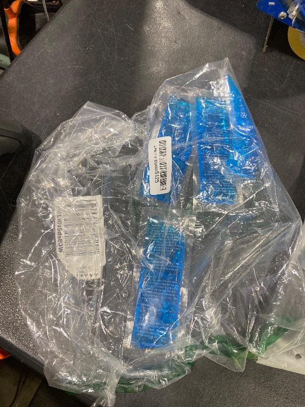 Photo 1 of YOUSHARES Ice Packs - Reusable Freezer Packs Instant Hot Or Cold Gel Pack Suitable for Insulin Cool Storage Bag ?2 TSA Approved Ice Packs?