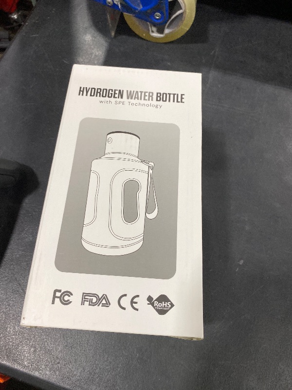 Photo 1 of ZUCKBOX Hydrogen Water Bottle, Large Hydrogen Water Bottle Generator, Portable Rechargeable 57OZ/1.5L Hydrogen Water Machine with Foldable Straw with SPE Technology for Home, Office, Travel, Sport