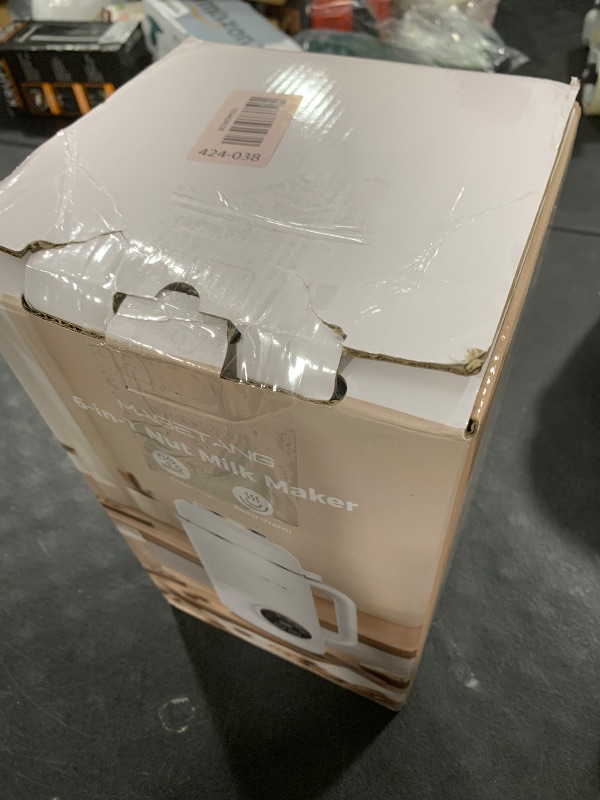Photo 1 of MAGETANG 7 in 1 Nut Milk Maker Machine 28oz Automatic Almond Milk Maker for Homemade Coconut, Oat, Soy, Plant-Based Milk, Juice with 18H Delay Start/6H Keep Warm/Self Cleaning