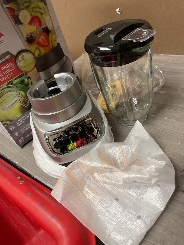 Photo 1 of BLACK+DECKER PowerCrush Multi-Function Blender with 6-Cup Glass Jar, 4 Speed Settings, Silver