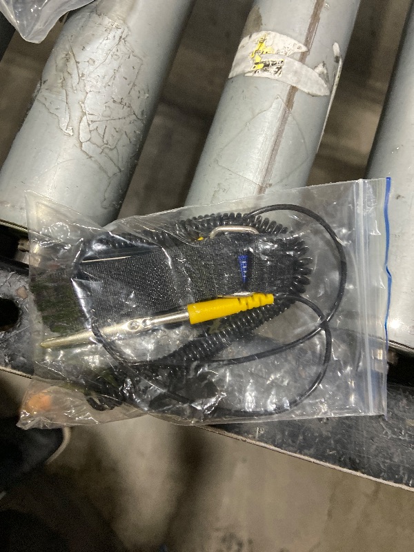 Photo 1 of misc wire clip