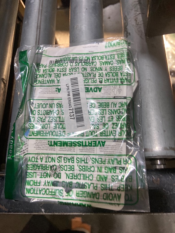 Photo 1 of Command Outdoor Refill Strips Variety Pack [Removable]: 4 Medium and 4 Large Strips (White)