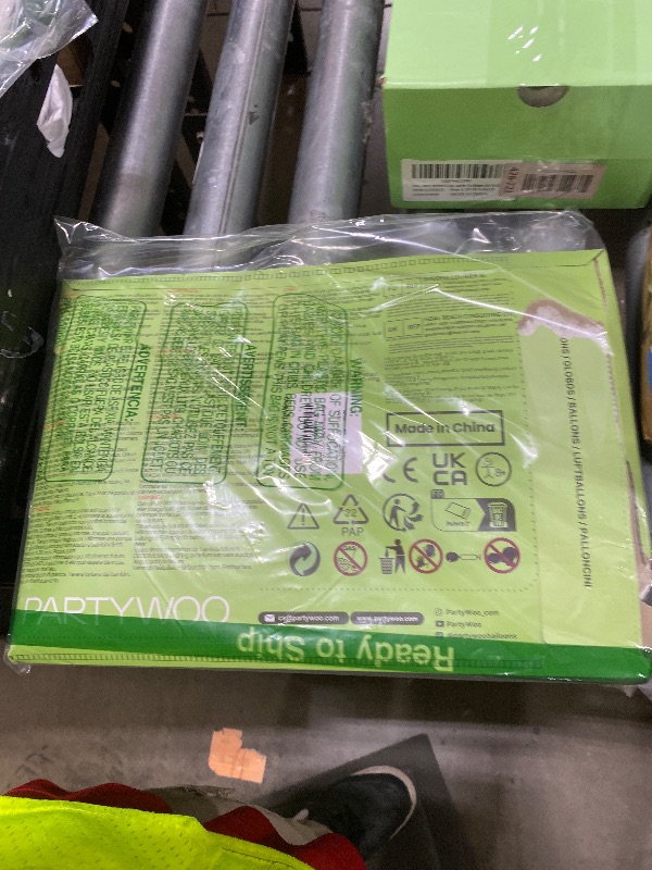 Photo 1 of 100pcs Dusty Pink Balloons 18 inch +12 inch +10 inch +5 inch Different Sizes Latex Party Rose Pink Balloon for Girl Baby Shower Birthday Wedding Party Decorations