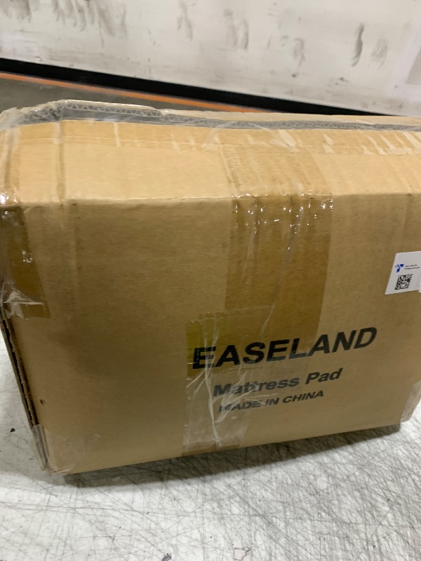 Photo 1 of EASELAND King Size Mattress Pad Pillow Top Mattress Cover Quilted Fitted Mattress Protector Cotton 8-21" Deep Pocket Cooling Topper (78x80 Inches, White)