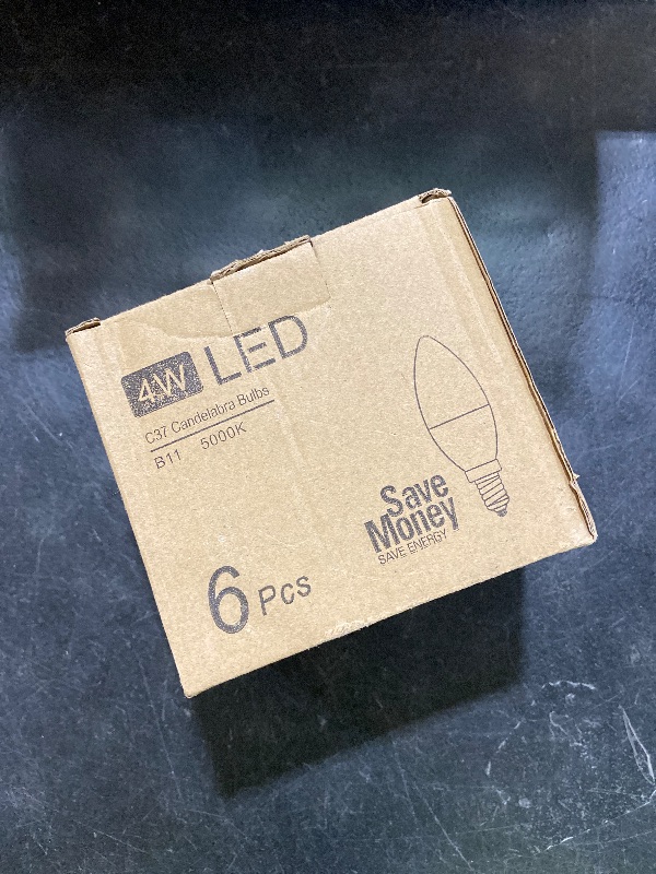 Photo 1 of Brightever Candelabra 40W Equivalent LED Light Bulbs, 4W Candle Light Bulbs with Small E12 Base, Daylight White 5000K Ceiling Fan Lightbulbs, Type B Bulb for Wall Sconces, Non-Dimmable, Pack of 6