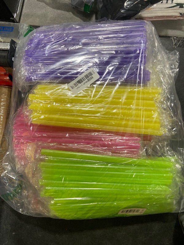 Photo 1 of 700 Pcs Multi Colors Jumbo Smoothie Straw Disposable Milkshake Straws Jumbo, Bubble Tea Straws For Cakes, Disposable Smoothie Straw Individually Wrapped (0.43" Wide X 9.84" Long)