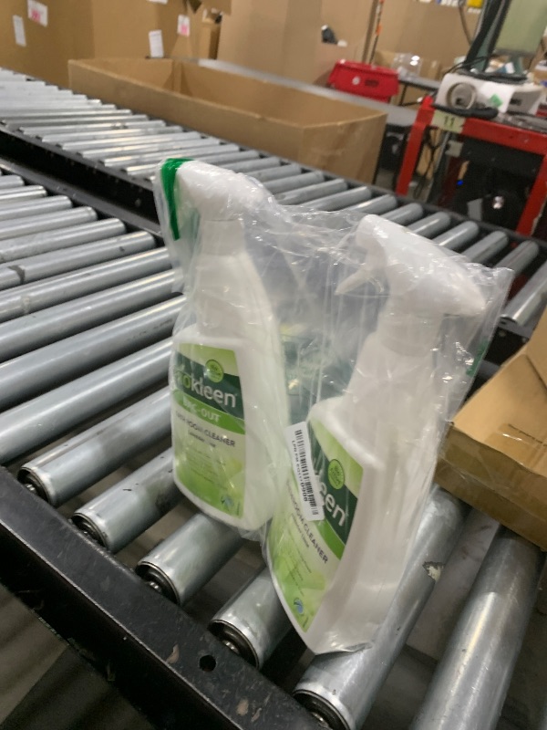 Photo 1 of Bio Kleen Bac Out Cleaner Spray Bth pack of 2