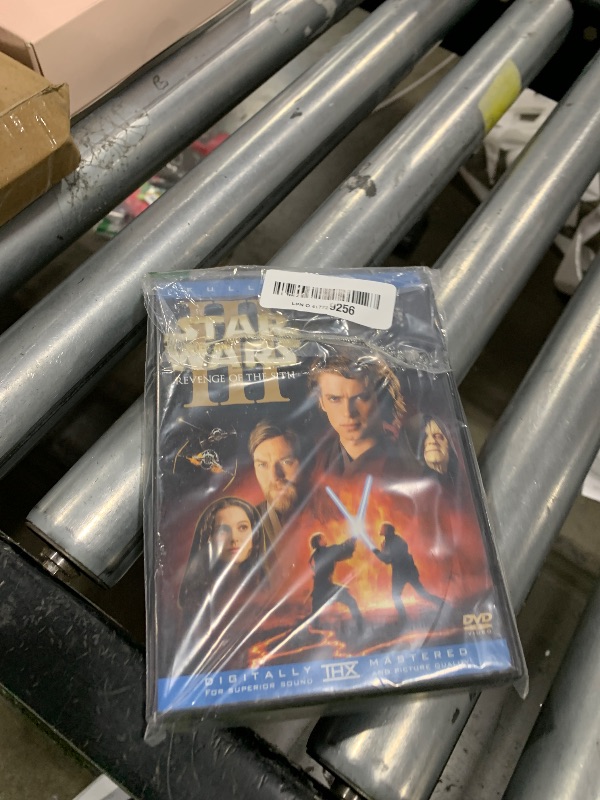 Photo 1 of Star Wars, Episode III: Revenge of the Sith (Full Screen Edition)