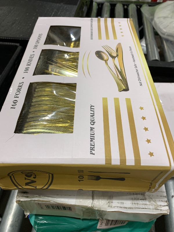 Photo 1 of N9R 300PCS Gold Plastic Silverware, Heavy Duty Gold Plastic Cutlery Set Disposable Flatware Dinnerware, 100 Forks, 100 Spoons, 100 Knives, Perfect for Party, Wedding and Daily Use