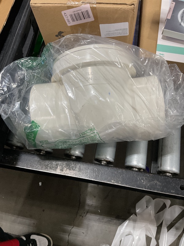 Photo 1 of Tondiamo Backwater Valve Drain Backflow Preventer Valve Prevent Sewage and Rainwater from Flowing Back(White PVC,4 Inch)