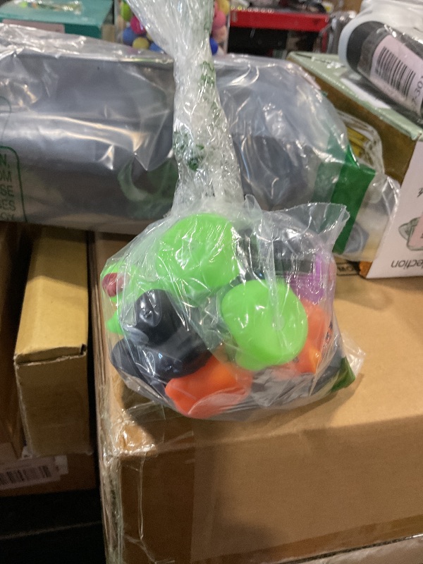 Photo 1 of rubber ducks