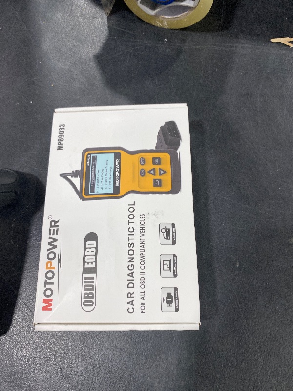 Photo 1 of MOTOPOWER MP69033 Car OBD2 Scanner Code Reader Engine Fault Scanner CAN Diagnostic Scan Tool for All OBD II Protocol Cars Since 1996, Yellow