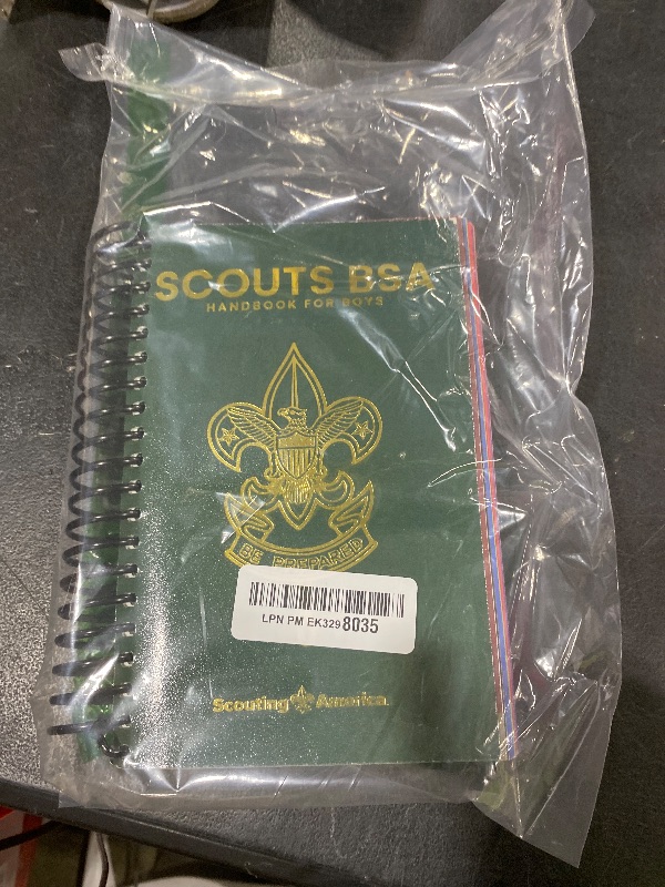Photo 1 of Scouts BSA Handbook, 14th Edition - Boys (Official Handbooks Boy Scouts of America Book 9)