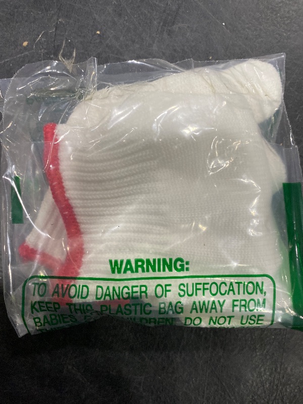 Photo 1 of white gloves