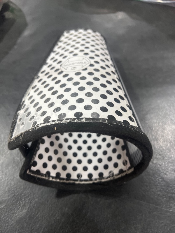 Photo 1 of 
WYFCR Pet Cone Recovery, Large Dog Adjustable Elizabeth Recovery Protective Collar, Anti-Bite Lick Safety Neck Cover, for after Surgery Wound Healing,...
